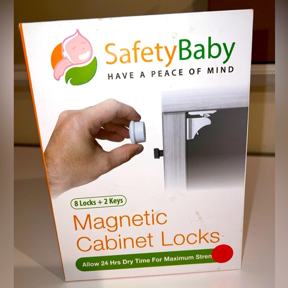 safty baby Other - NEW - Safety Baby Magnetic Cabinet Locks - (8 locks and 2 keys)